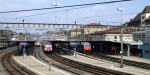 샤프하우젠 역에서 대기 중인 열차들