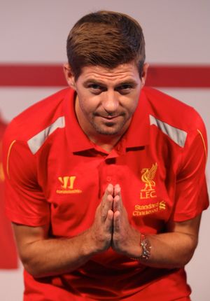 스티븐 제라드가 와이를 하는 모습