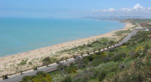 젤라 해안가 산책로