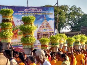 사원 축제 행렬, 2015