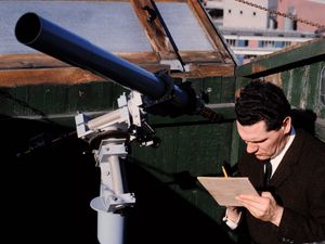 태양 관측 기록을 남기는 아마추어 천문학자