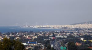 펠로폰네소스 파트라. 도시 남서쪽 입구. 도시 순환 도로의 시작/끝 지점