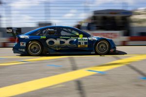 2005년 잔트포르트 서킷의 피닉스 레이싱 소속 오펠 벡트라 GTS V8 DTM