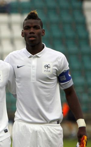 2012년 UEFA U-19 축구 선수권 대회에서 프랑스 U-19 대표팀 소속 포그바