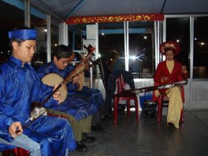 후에강의 전통 악기 오케스트라