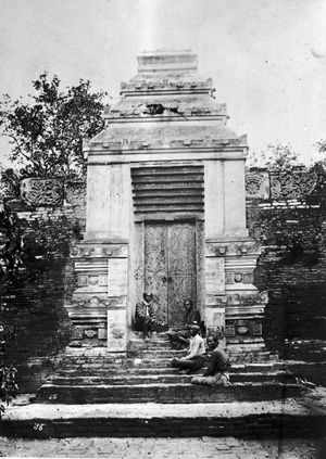 코타 게데(Kota Gede), 1582년 수타위자야(Sutawijaya)(파넨바한 세나파티)가 건설한 마타람 술탄국의 옛 수도.