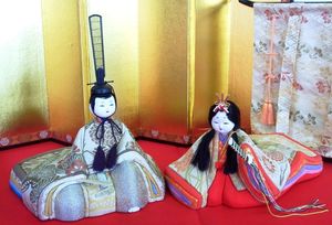 목면공인형(木目込み人形)의 히나 인형