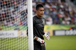 아레올라가 프랑스 U-19 대표팀에서 활약하는 모습