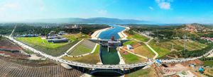 남수북조 프로젝트(South–North Water Transfer Project) 중로의 시작점인 河南 남양(Nanyang). 단강구 댐(Danjiangkou Reservoir) 방향(상류)을 바라보고 있으며, 물은 이곳에서 온다.
