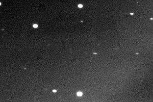 2000년 8월 6일 캐나다-프랑스-하와이 망원경으로 관측된 테미스토. 2000년 11월 재발견되기 몇 달 전이다.