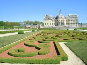보르제의 꾸밈 정원(Parterre en broderie)의 근접 사진