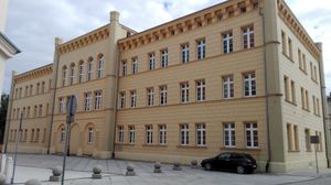 공립 중학교 1번