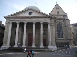 제네바의 생피에르 교회당 전면