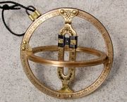 여행자용 링 형태 휴대용 해시계.