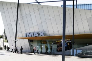 IMAX 멜버른 박물관은 2021년 레온베르크의 트라움팔라스트 IMAX가 개장하기 전까지 세계에서 가장 큰 스크린을 보유하고 있었다.