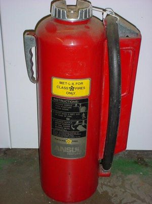 다양한 금속에 사용되는 D급 소화기