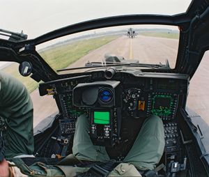 AH-64D 롱보우 아파치의 사수석