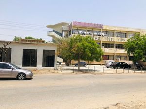 2022년 폭발 후 상업학부 공자학원의 외부 모습