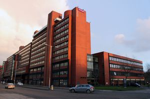 부스 스트리트 웨스트에서 본 MBS 웨스트