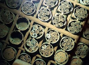 미국 워싱턴주 한포드 부지에 수중에 저장된 뚜껑이 없는 사용후핵연료