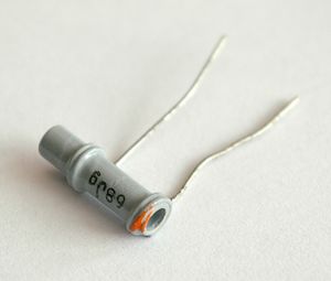 세라믹 관형 축전기, 1950년대와 1970년대의 일반적인 세라믹 축전기 스타일