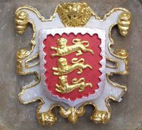 오리엘의 문장이 새겨진 지붕 장식