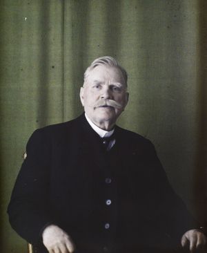 오귀스트 레옹(Auguste Léon)이 1922년 촬영한 오토크롬(Autochrome Lumière) 사진