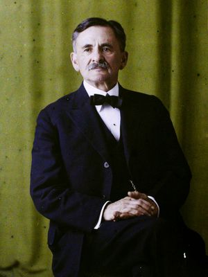 1921년 오귀스트 레옹이 촬영한 오토크롬 사진