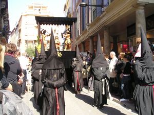 페르피냥, 아를쉬르테크(Arles-sur-Tech), 콜리우르(Collioure)에서 열리는 유명한 산치 행렬(Sanch Procession) 민속 축제.