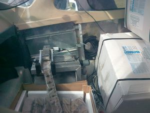 항공기에서 미끼 살포 기계