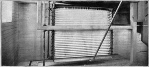 유가공 산업 초기의 판형 열교환기를 이용한 저온살균기