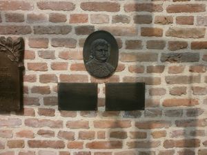 리가스 페레오스가 교살당한 베오그라드(Beograd)의 네보이샤 탑(Кула Небојша) 앞에 있는 기념비.