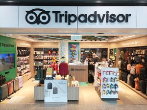홍콩 국제공항에 있는 Tripadvisor 매장