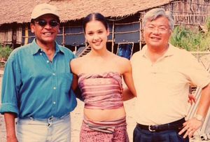 제시카 알바와 찬드란 룻남, 에드가 옹이 사라왁에서 영화 《슬리핑 딕셔너리》 촬영 중