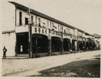 1900년부터 1930년 사이에 촬영된 시부 시장 사진이다.