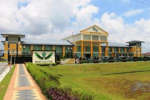 라이라 타이브 대학, 시부