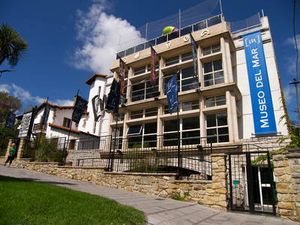 2000년에 개관하여 2012년에 폐관한 바다 박물관(Museo del Mar). 3만 개가 넘는 조개껍데기 등 다양한 표본을 소장하고 있었다