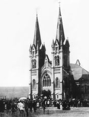 1900년에서 1905년 사이 카미얀스케의 성 니콜라스 로마 가톨릭 교회