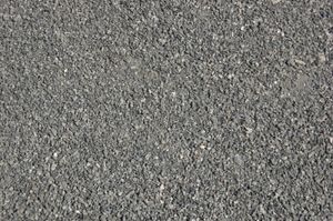 입도가 조정된 기계적으로 파쇄된 암석, 입자 크기는 대략 5~15mm