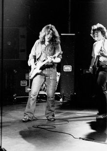 로리 갤러거(오른쪽)와 제리 맥어보이, 1975년