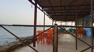 포트수단의 어패류 식당