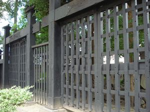 엔쓰 사에 남아있는 구로 문