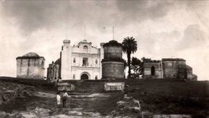 “세르리토 델 카르멘” 교회. 계곡에 스페인인들이 최초로 건설한 건물로, 이후 과테말라 시티가 되었다.