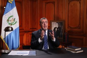 아레발로 대통령이 2024년 5월 6일 마리아 콘수엘로 포라스 검찰총장 해임 의사를 밝히는 전국 연설