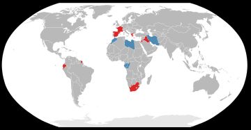 2013년 당시 운용국(파랑)2013년 당시 퇴역시킨 국가(빨강)