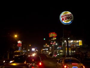 밤의 루즈벨트 애비뉴