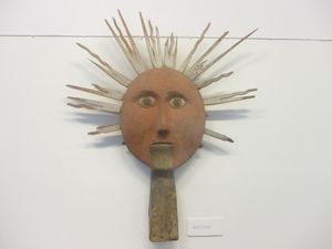 20세기 초 이그날리나군 팔루셰에서 농민 의식에 사용되었던 태양(Saulė) 형상의 우상