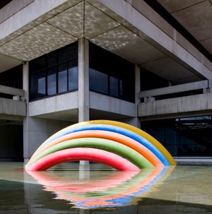 스콧 도서관 외부의 야외 예술 전시회, 키일 캠퍼스