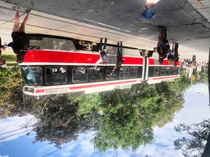 퇴역 당일의 ALRV이다. 이 차량들은 2019년 9월에 퇴역했다.