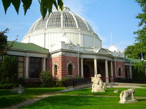 원예 건물. 이 건물은 1907년 캐나다 국립 박람회에 사용되었다.